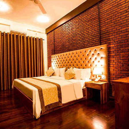 Manthra Leisure Hotel Kandy Eksteriør billede