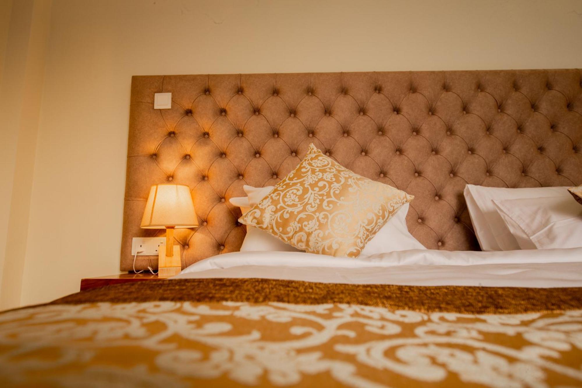Manthra Leisure Hotel Kandy Eksteriør billede