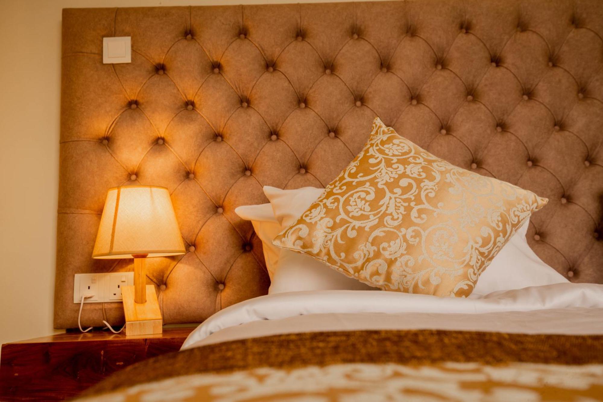 Manthra Leisure Hotel Kandy Eksteriør billede