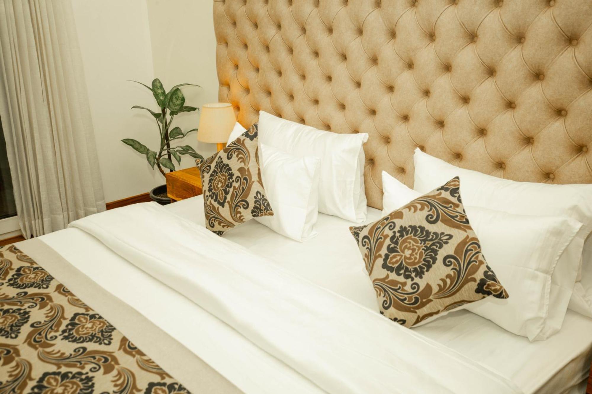 Manthra Leisure Hotel Kandy Eksteriør billede