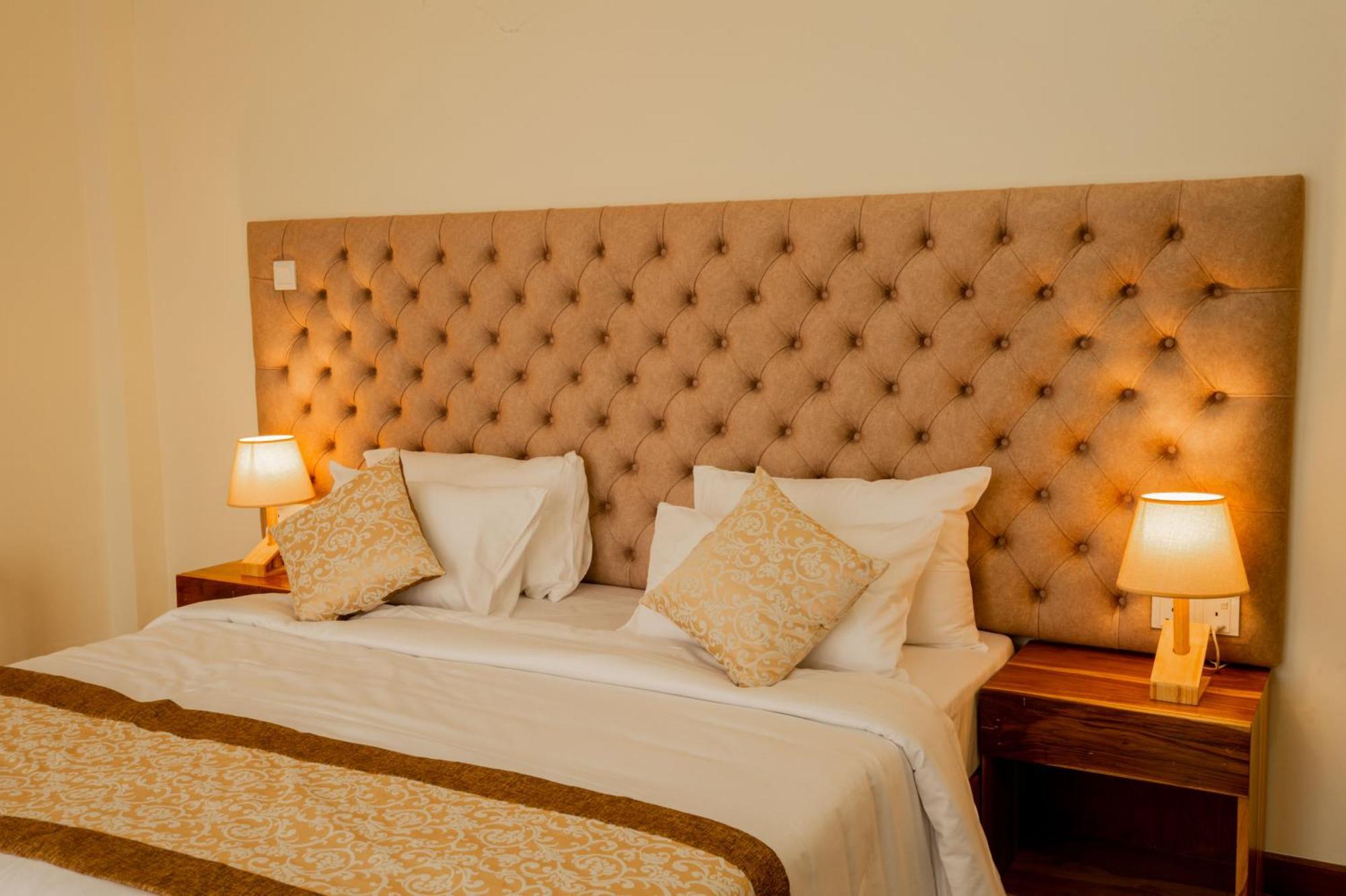 Manthra Leisure Hotel Kandy Eksteriør billede
